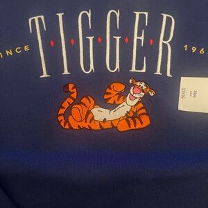 Winnie the Pooh tigers sweater size 4 extra small